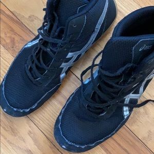 ASICS wresting shoes